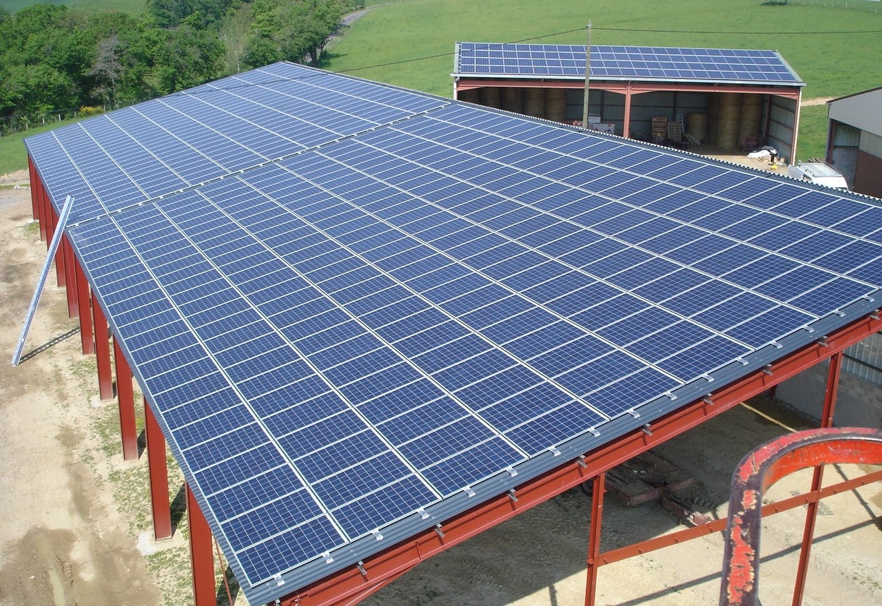 Bâtiment agricole avec toiture photovoltaïque