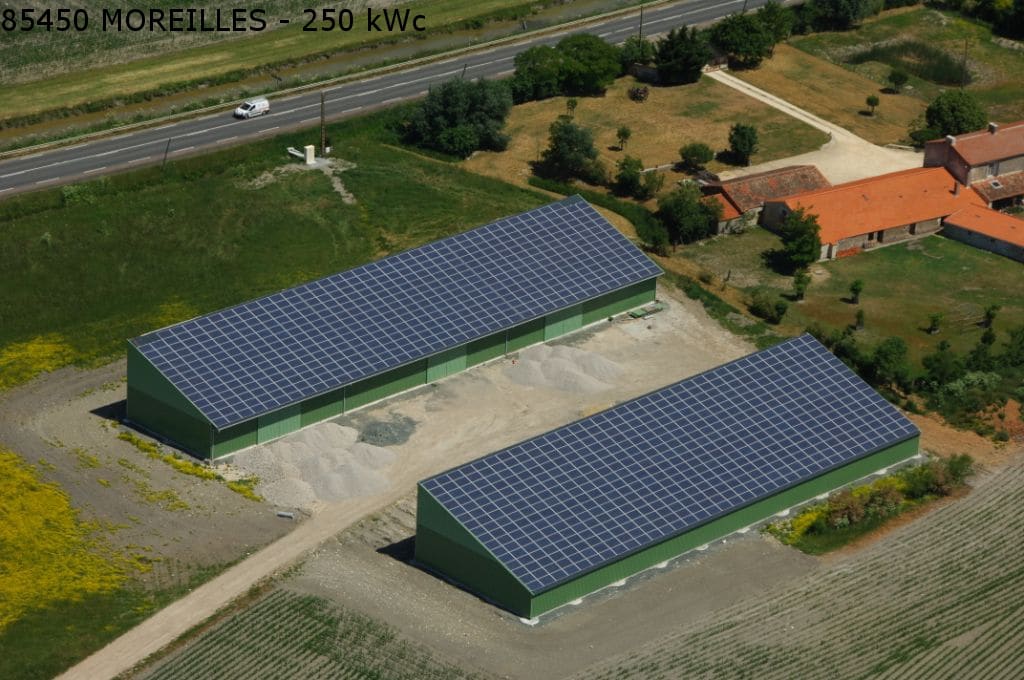 Deux bâtiments agricoles - Installation photovoltaïque 250 kWc - Moreilles (85)