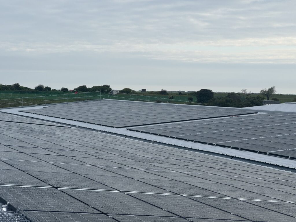 Panneaux solaires sur toiture - CABD - La Rochelle (17)