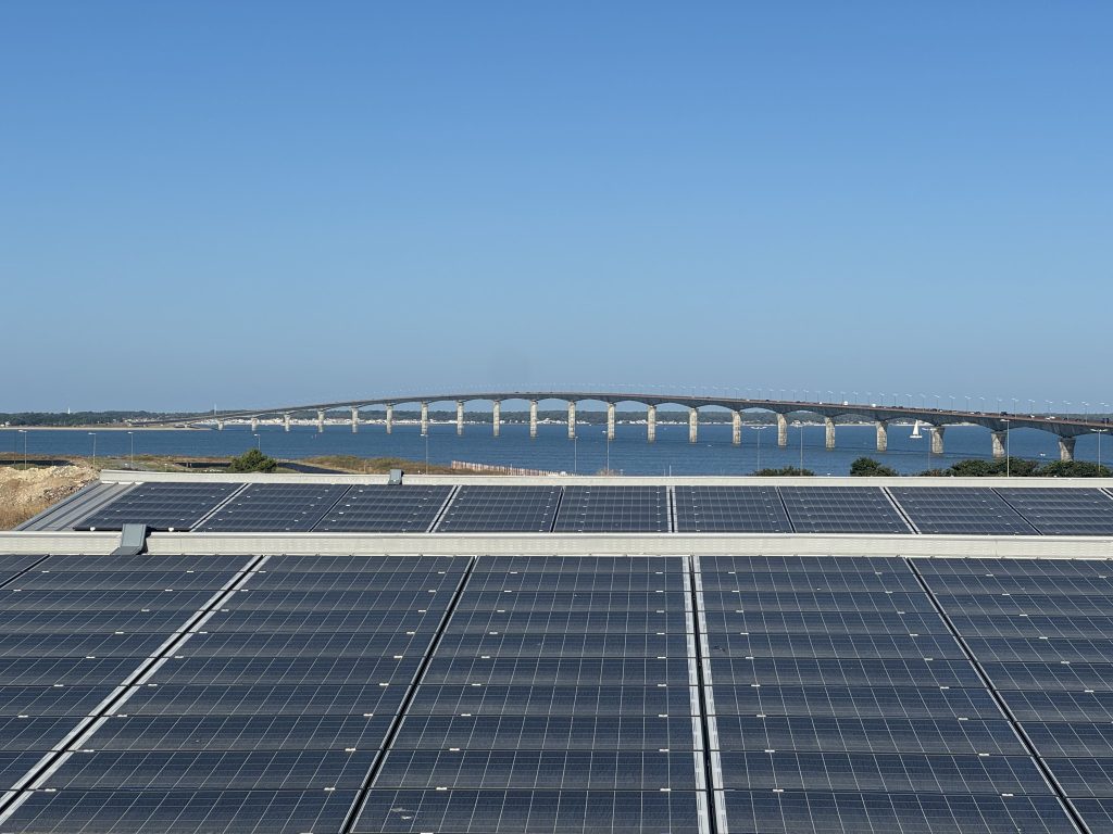 Installation photovoltaïque sur toiture bâtiment industriel - La Rochelle (17)