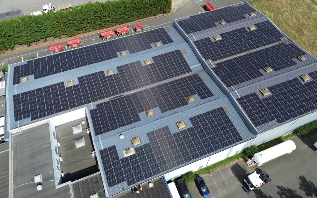 Installation photovoltaïque toiture bâtiment industriel - Sarrion - La Coudrière (37)
